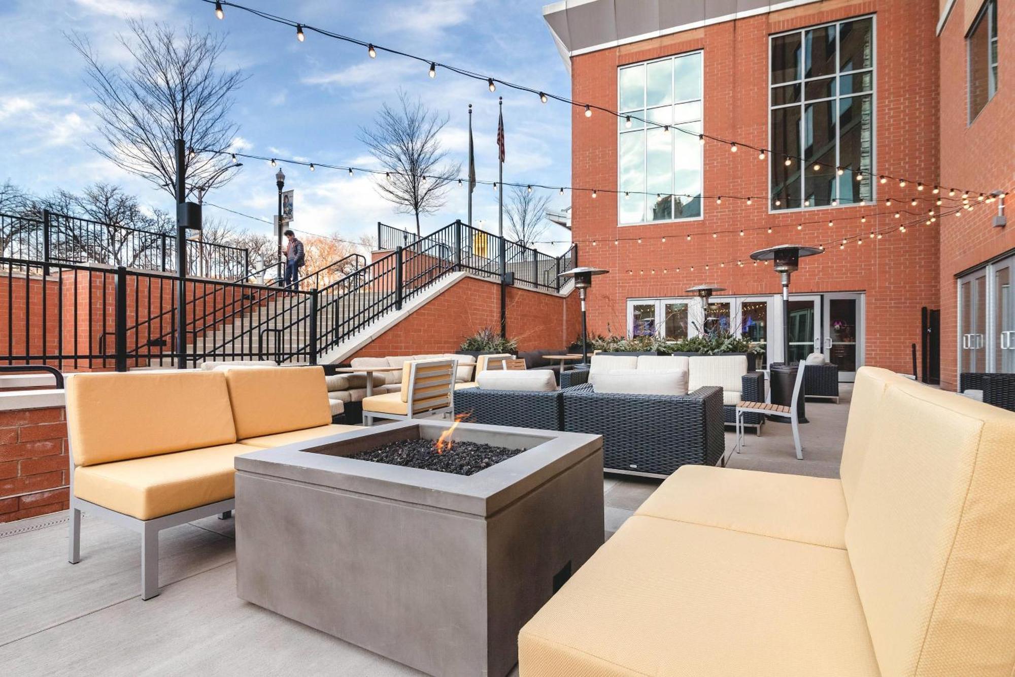 Cambria - Downtown Hotel