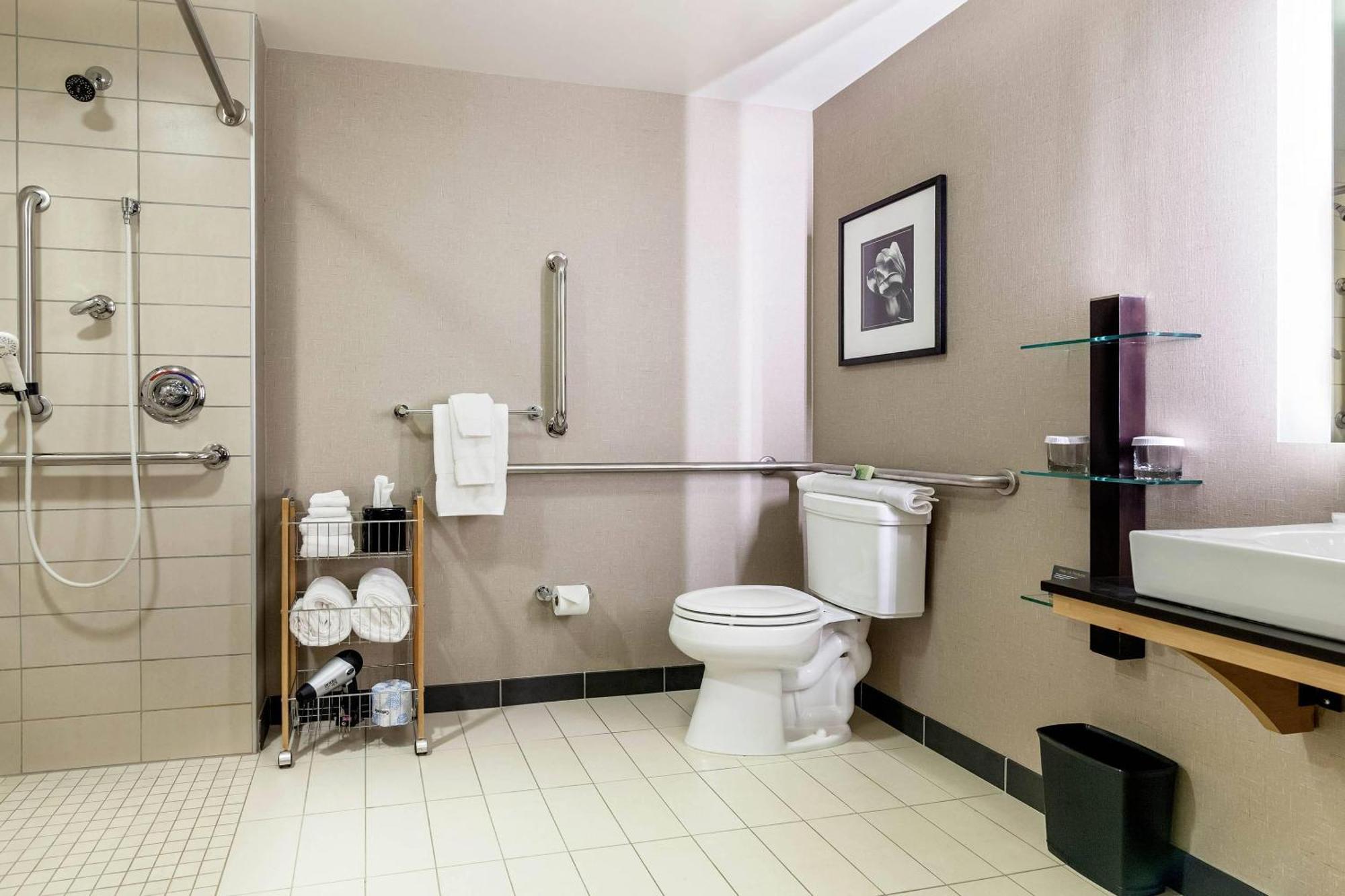 Hotel Cambria - Downtown 4*