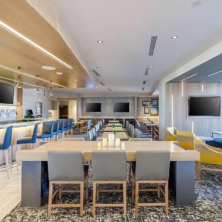 Cambria Hotel Pittsburgh - Downtown 